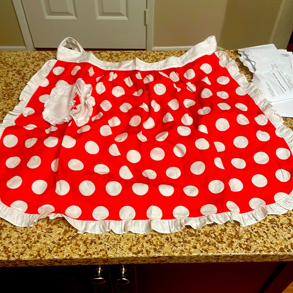 New Minnie Mouse Disney apron